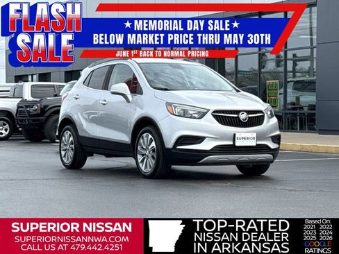 Used 2018 Buick Encore Preferred FWD image 1