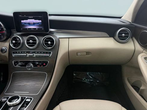 Used 2018 Mercedes-Benz C 300 C 300 image 26