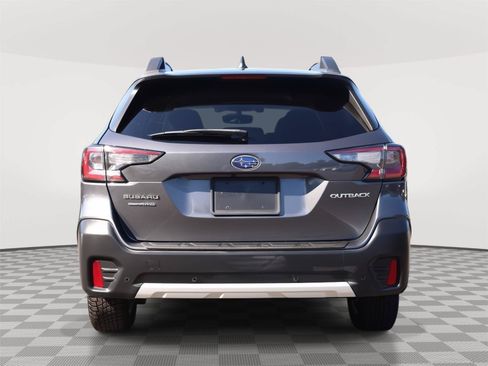 Used 2022 Subaru Outback Limited AWD/4WD image 6