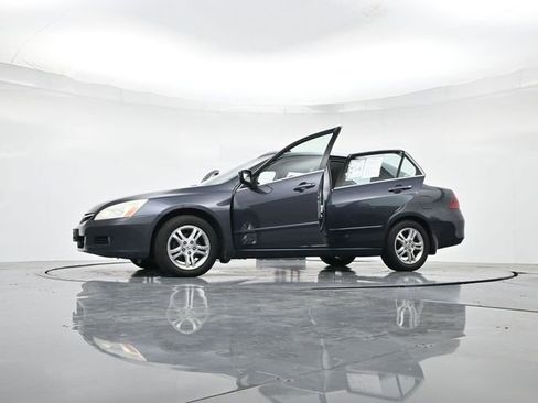 Used 2007 Honda Accord EX image 50