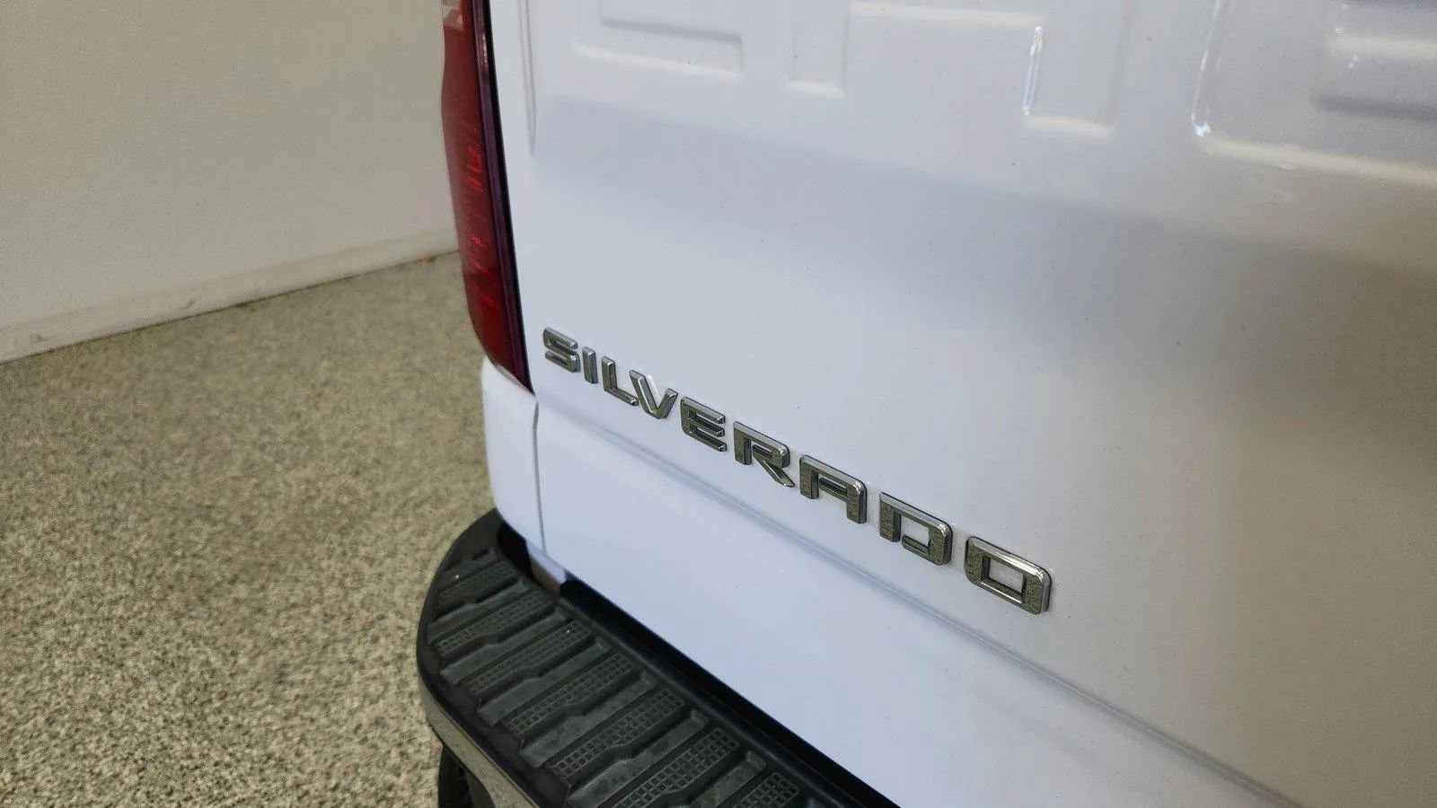 Used 2020 Chevrolet Silverado 1500 LT w/ All-Star Edition AWD/4WD image 38