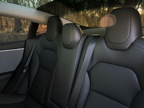 Used 2025 Tesla Model 3 Long Range image 18