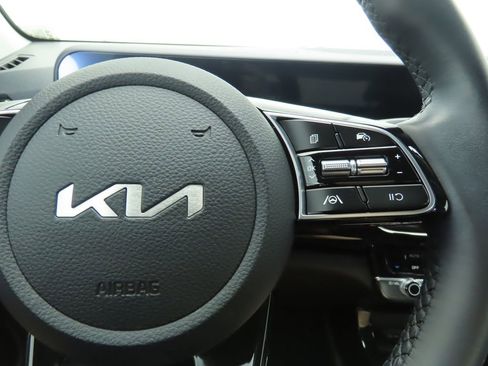 Used 2024 Kia Seltos S image 12