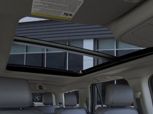 New 2025 Ford Expedition Active image 22