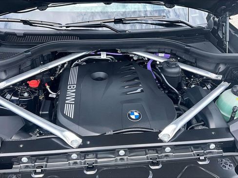 New 2026 BMW X5 xDrive40i w/ M Sport Package AWD/4WD image 9