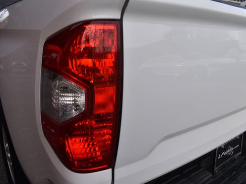 Used 2020 Toyota Tundra SR5 image 38