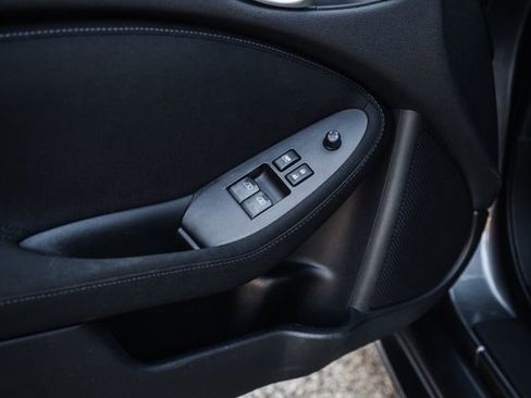 Used 2014 Nissan 370Z Coupe w/ Sport Package image 60