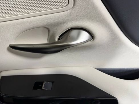 New 2025 Lexus ES 350 w/ Premium Package image 30