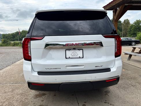 Used 2022 GMC Yukon SLT w/ SLT Luxury Package AWD/4WD image 5