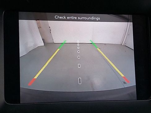 Used 2021 Jeep Cherokee Latitude FWD image 24