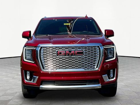 Used 2024 GMC Yukon Denali AWD/4WD image 2