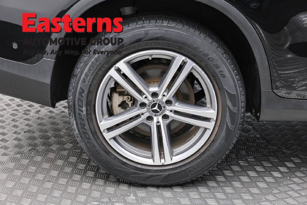 Used 2022 Mercedes-Benz GLC 300 4MATIC w/ Multimedia Package Lite image 33