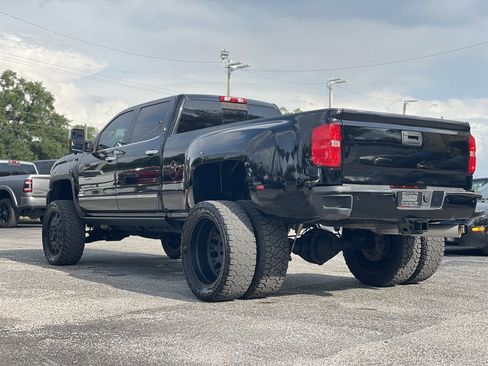 Used 2018 GMC Sierra 3500 Denali w/ Duramax Plus Package AWD/4WD image 13