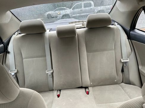 Used 2012 Toyota Corolla LE image 24