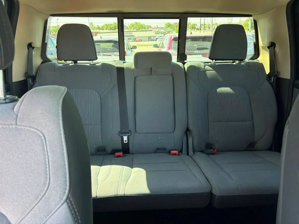 Used 2019 RAM 1500 Big Horn AWD/4WD image 16