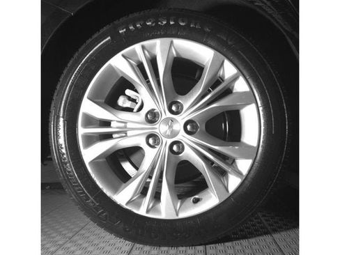 Used 2015 Chevrolet Impala LT w/ Convenience Package FWD image 11