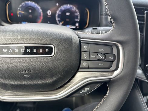New 2024 Jeep Wagoneer Series III w/ Rear Seat Video Group 1 image 30