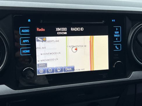 Used 2018 Toyota Tacoma TRD Sport w/ Technology Package image 18