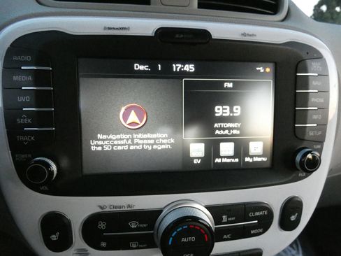 Used 2018 Kia Soul EV image 51