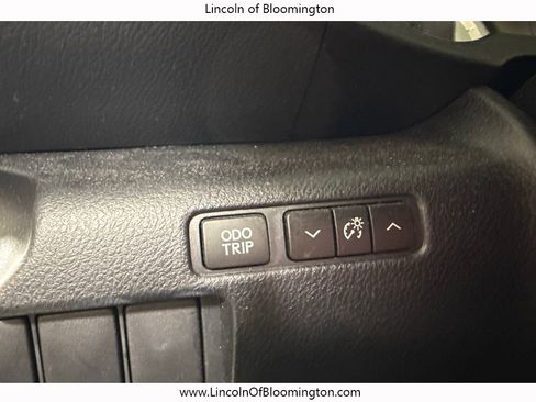 Used 2016 Lexus IS 300 AWD image 25