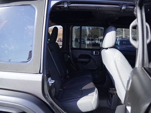 Used 2024 Jeep Wrangler Unlimited Sport AWD/4WD image 28
