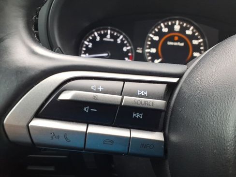 Used 2023 MAZDA MAZDA3 s image 13