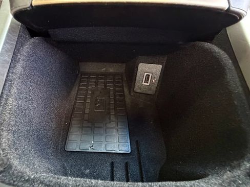 Used 2019 Lincoln Nautilus Reserve w/ Class II Trailer Tow Package FWD image 21