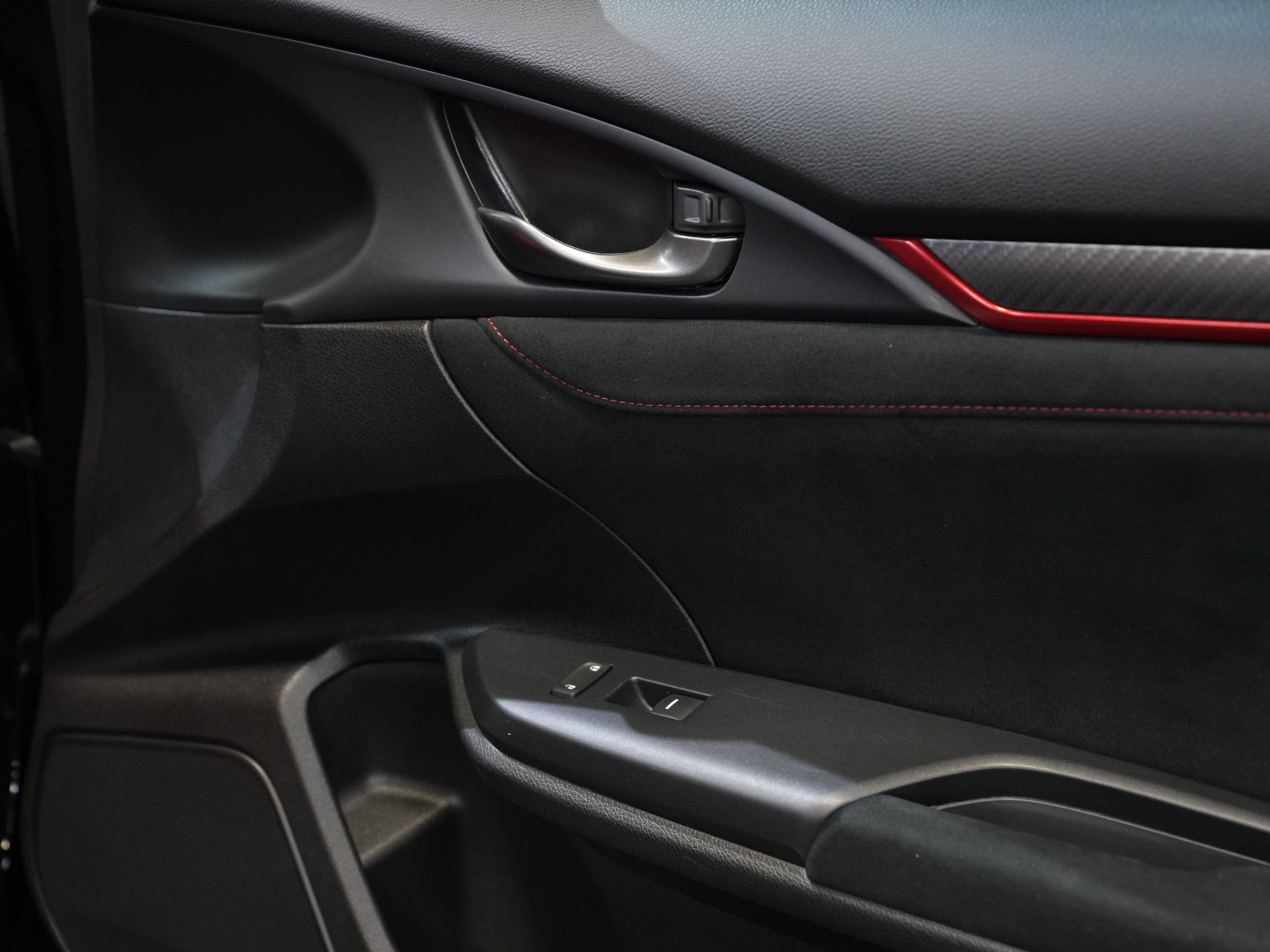 Used 2018 Honda Civic Type R image 22