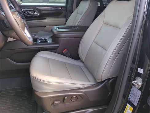 Used 2022 GMC Yukon XL SLT w/ SLT Premium Package image 20