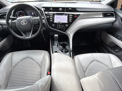 Used 2020 Toyota Camry SE image 28