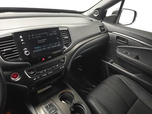 Used 2023 Honda Passport TrailSport image 26