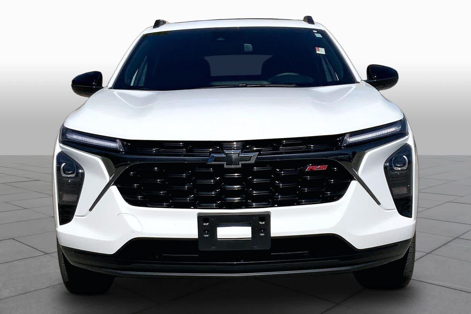 Used 2025 Chevrolet Trax RS w/ Sunroof Package FWD image 4