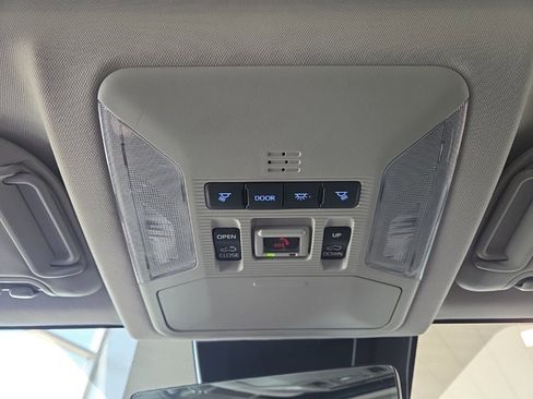 Certified 2022 Toyota RAV4 TRD Off-Road image 28