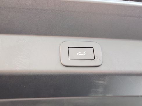 Certified 2026 Land Rover Range Rover Sport Dynamic SE AWD/4WD image 35