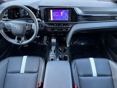 Certified 2025 Toyota Camry SE FWD image 13