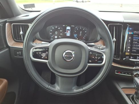 Used 2021 Volvo XC60 T6 Inscription w/ Advanced Package AWD/4WD image 8