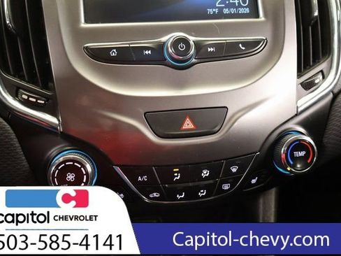 Used 2018 Chevrolet Cruze LT FWD image 21