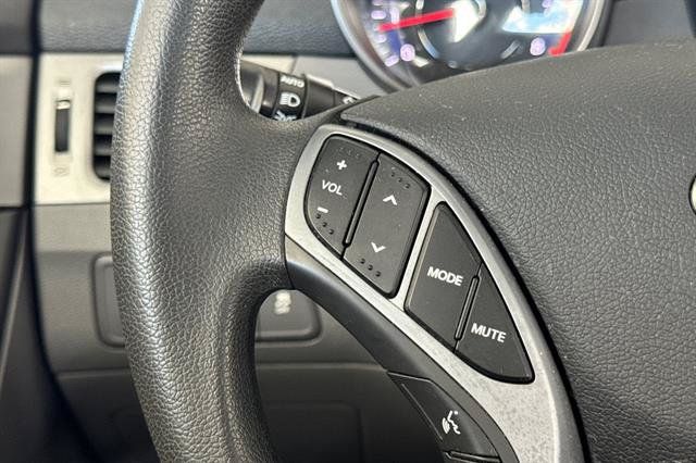 Used 2016 Hyundai Elantra SE w/ Option Group 02 FWD image 23
