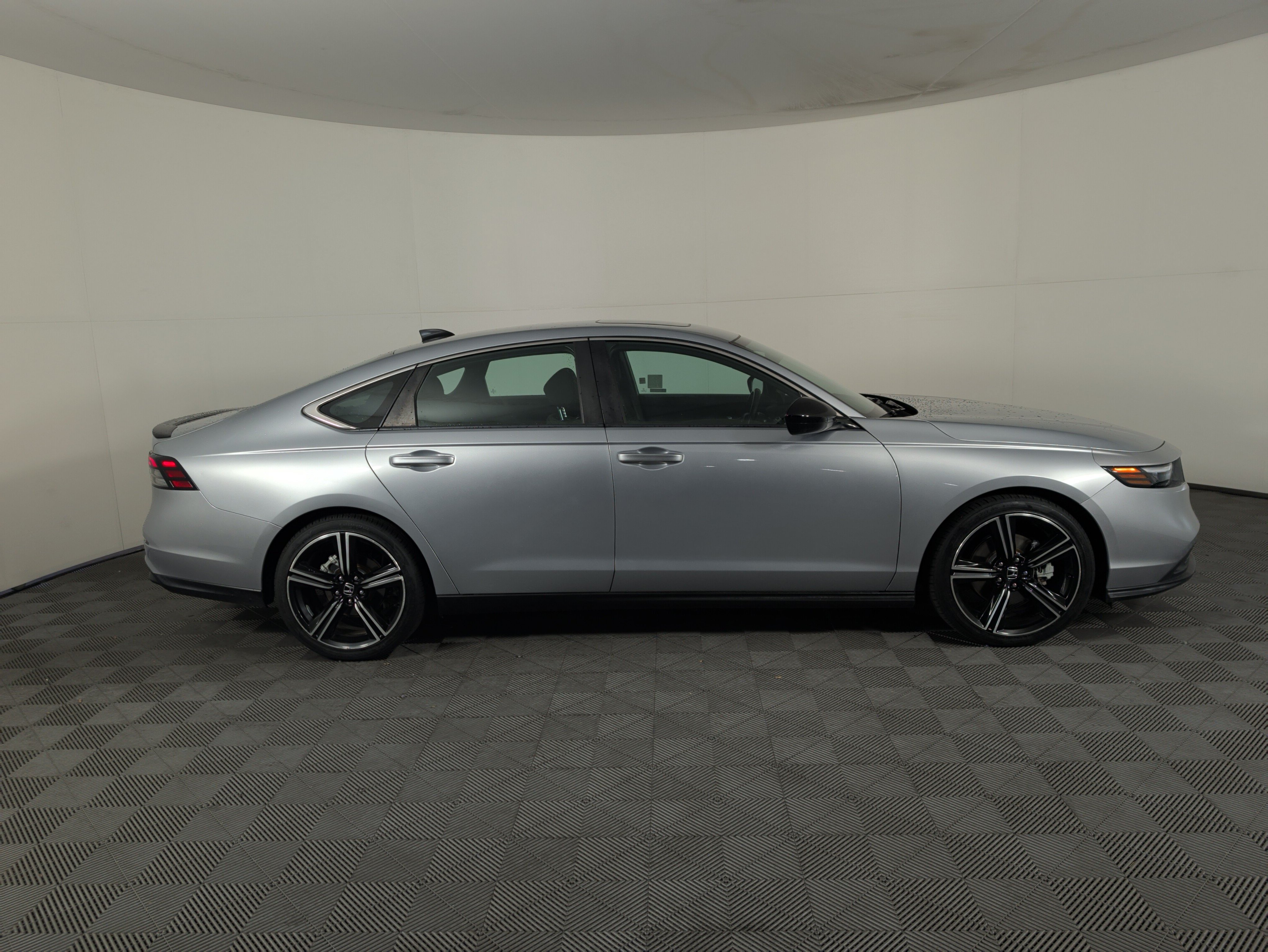 Certified 2024 Honda Accord Sport image 3