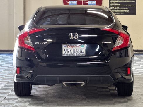 Used 2019 Honda Civic Sport image 5