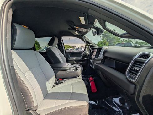 Used 2024 RAM 3500 Big Horn image 10