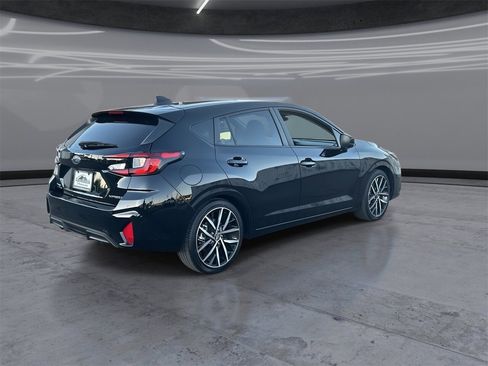 Used 2024 Subaru Impreza 2.0i Sport image 5