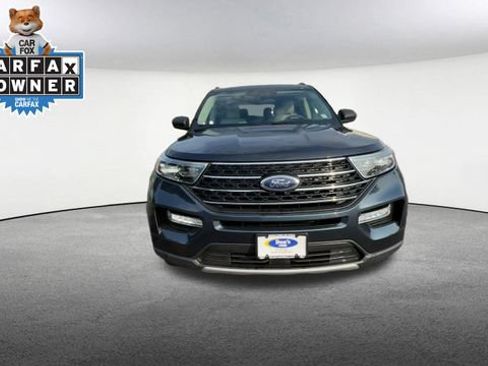 Used 2023 Ford Explorer XLT w/ Equipment Group 202A AWD/4WD image 3