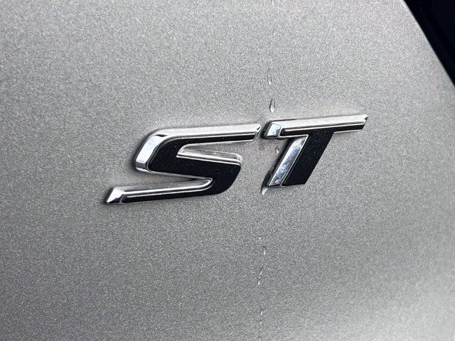 Used 2024 Buick Encore GX Sport Touring w/ Experience Buick Package AWD/4WD image 2