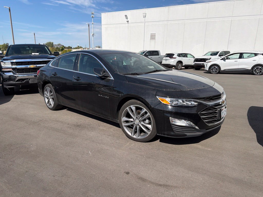 Used 2024 Chevrolet Malibu LT FWD image 2