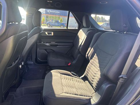 Used 2020 Ford Explorer XLT w/ Comfort Package AWD/4WD image 15