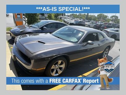 Used 2015 Dodge Challenger SXT
