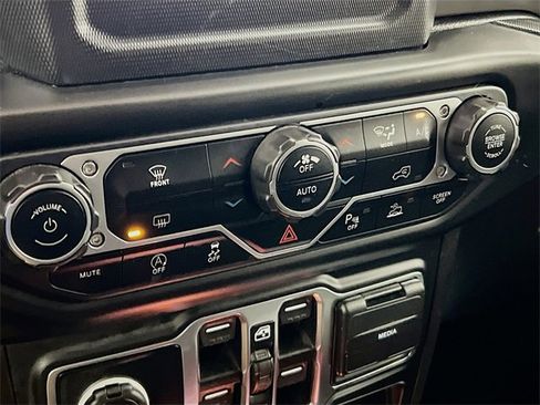 Used 2021 Jeep Wrangler Unlimited Sport image 10