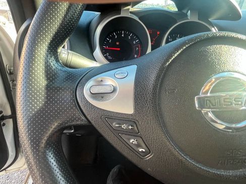 Used 2015 Nissan Juke S image 17