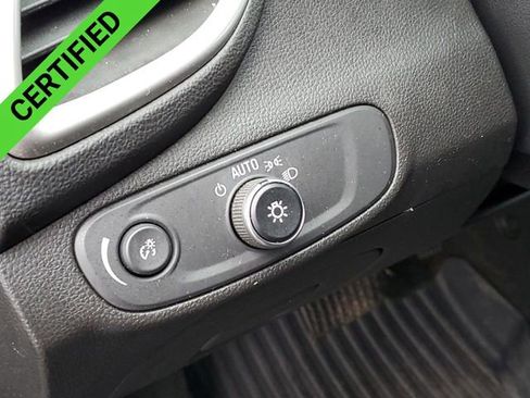 Certified 2020 Chevrolet Trax LS image 32